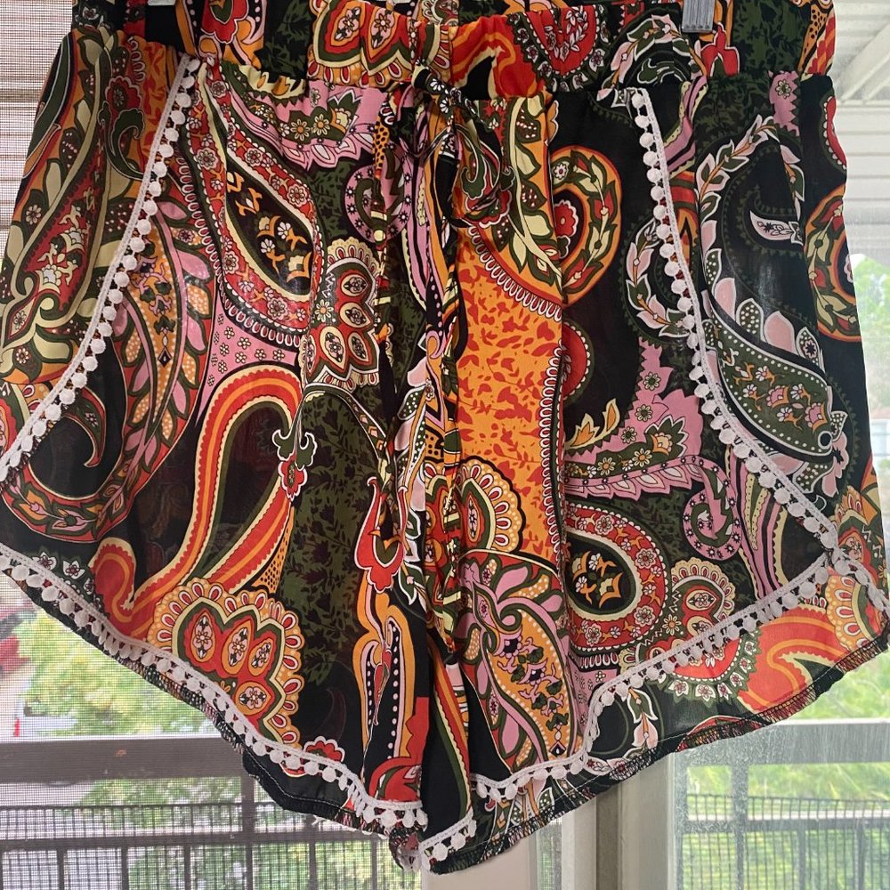 2 Women's shorts - XL (Shein bundle)
